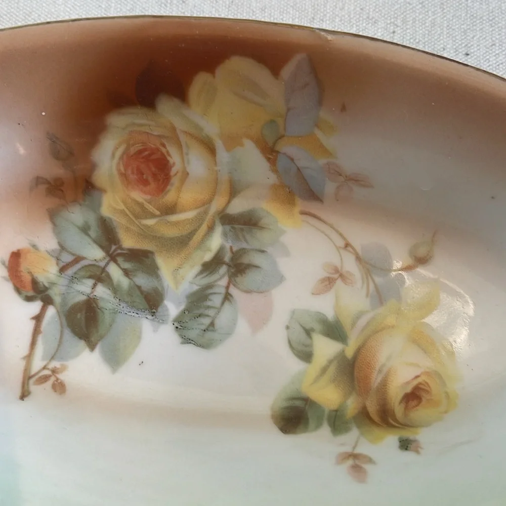 VINTAGE Candy Dish/Floral/Oval Shape